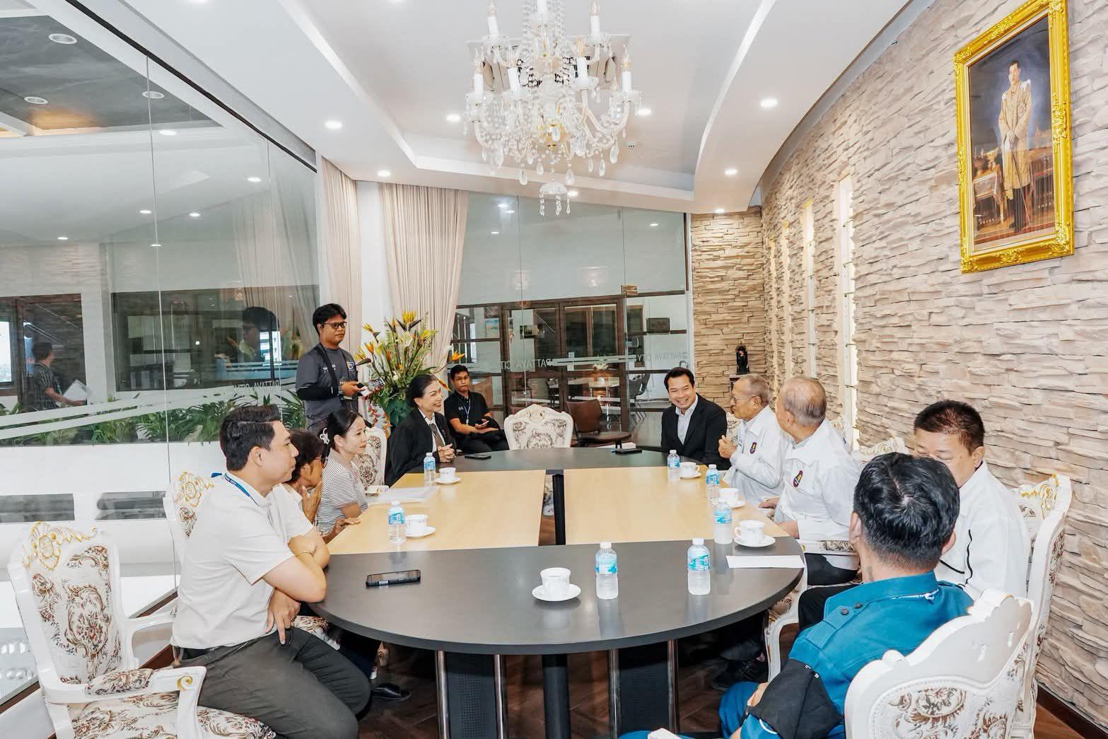 Pattaya City Receives Donations to be Given to Fire Victim in Thapphraya Community